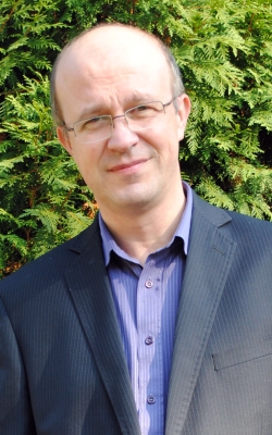 dr hab. Krzysztof Szczubialka